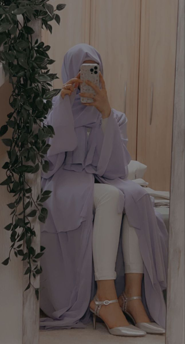 Aesthetic Girl Poses Instagram Hidden Face Mirror Selfie Aesthetic Girl Poses Instagram Hidden Face Mirror Selfie