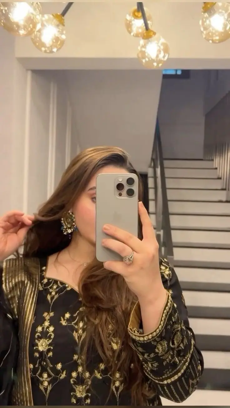 Attitude Girls Dp Instagram