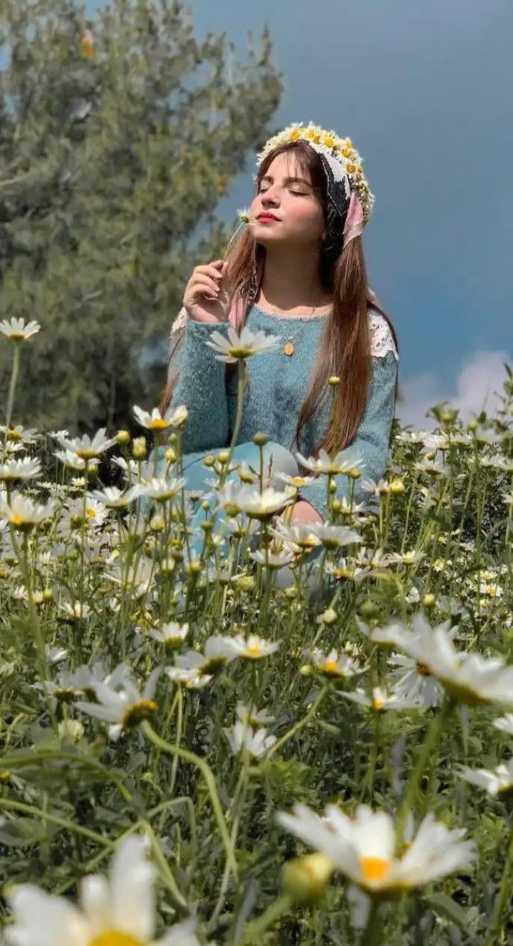 Cute Girl Pic Profile