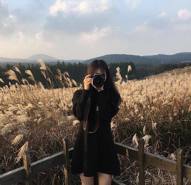 Cute girl hidden face picture