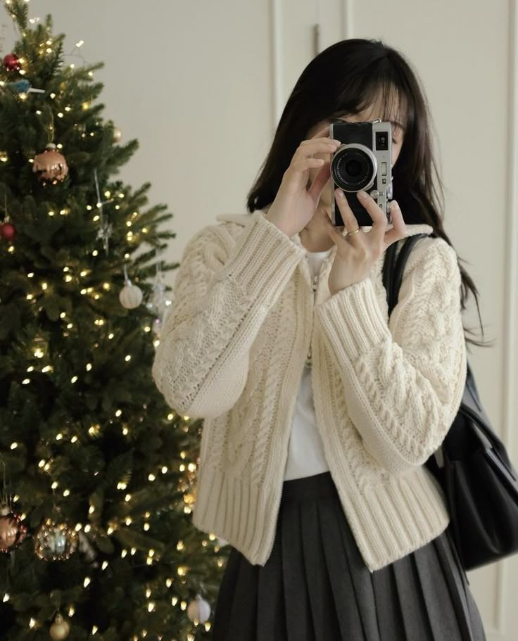 Cute instagram hidden face girl pic