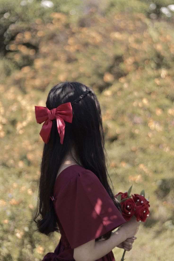 Hidden face girl pic for instagram