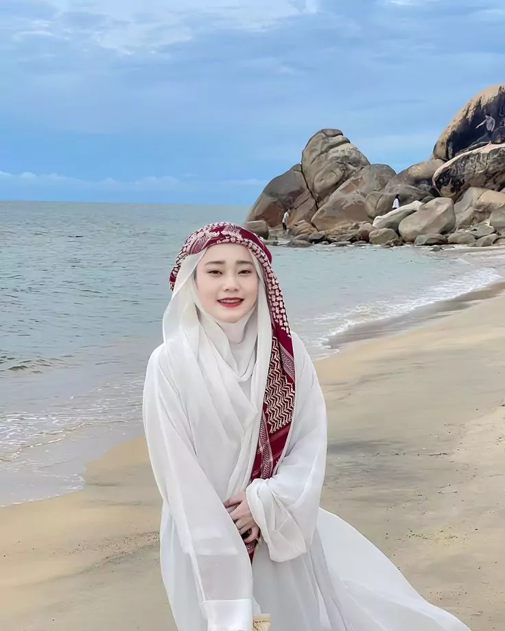 Hijab Girl Dp