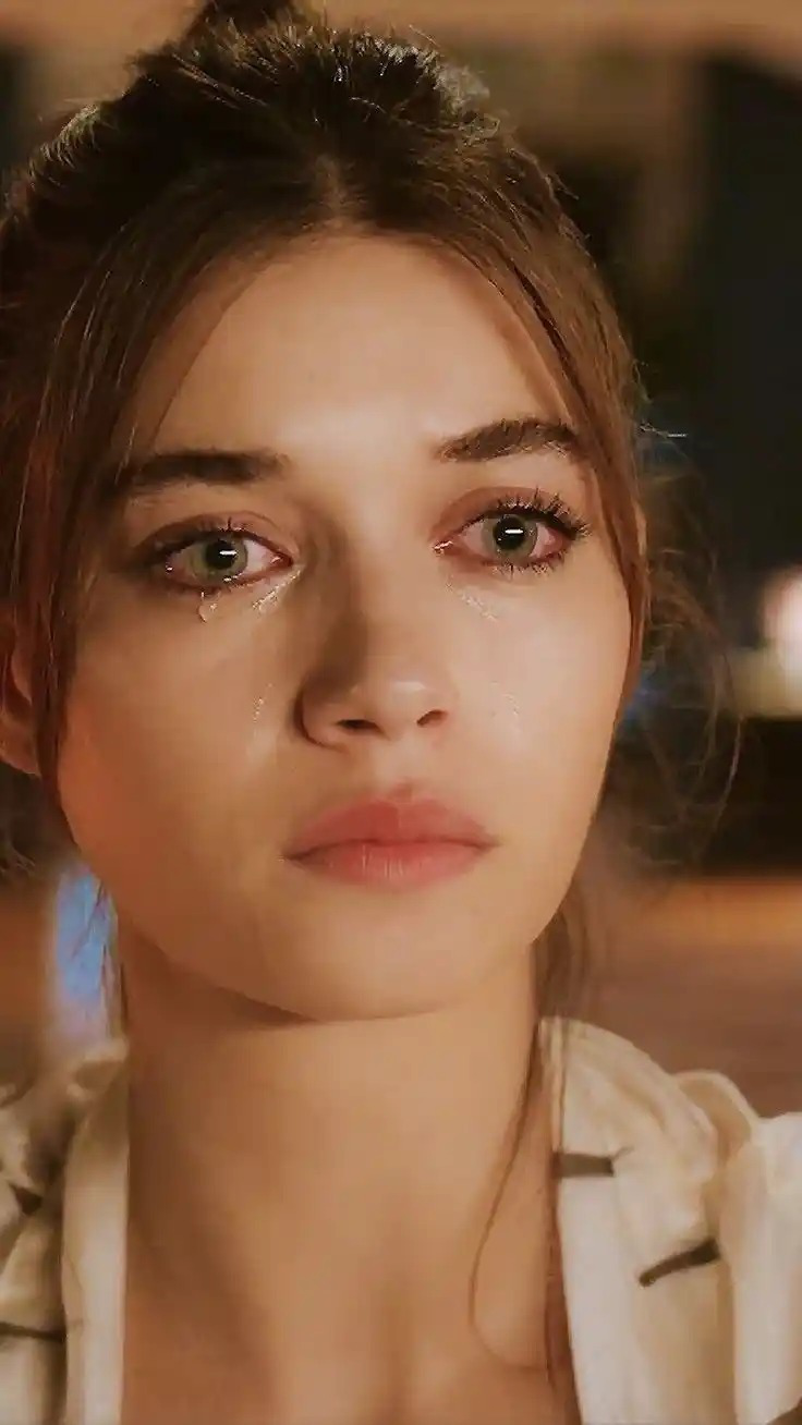 Hurt Sad Cry Girl DP Hurt Sad Cry Girl DP