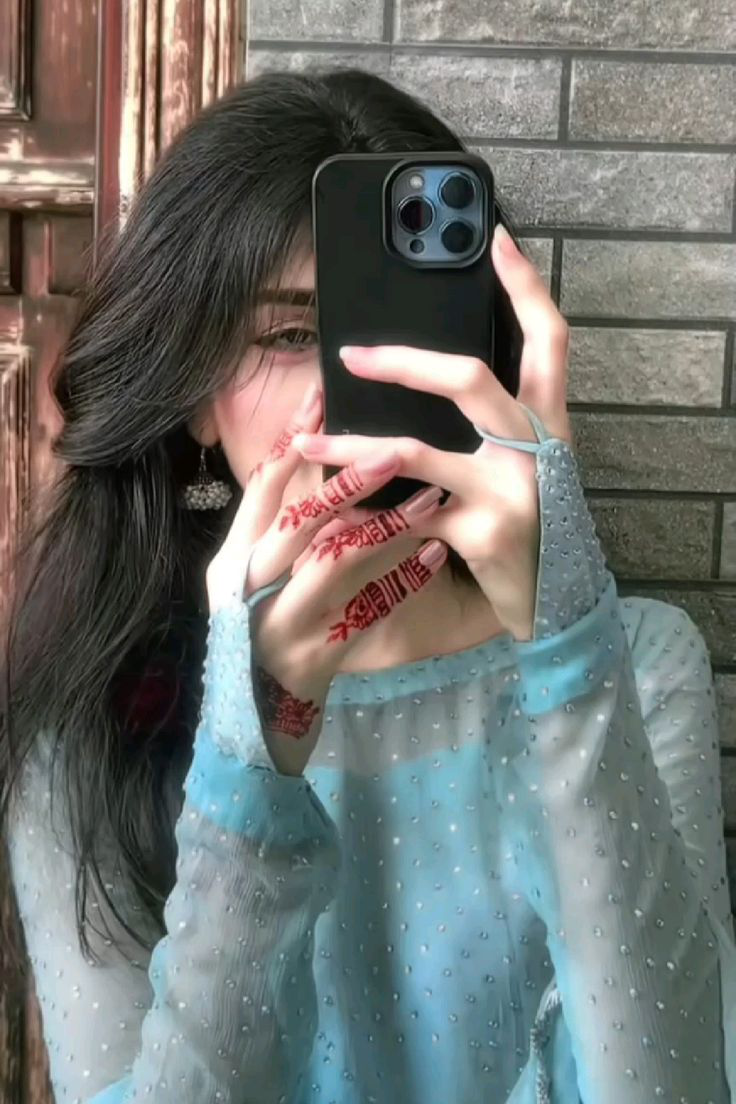 Mirror Selfie Poses Image Mirror Selfie Poses Image