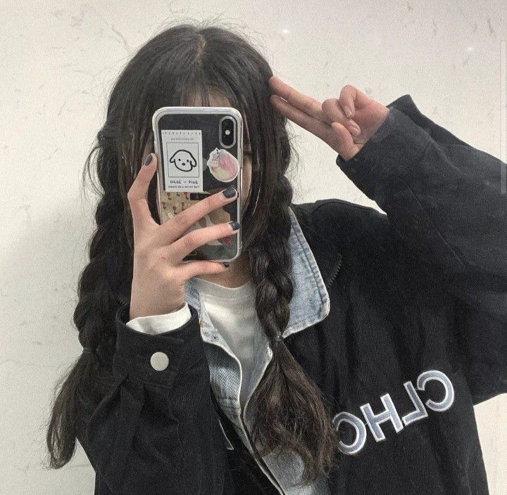 Mirror Selfie Poses for Girls Mirror Selfie Poses for Girls