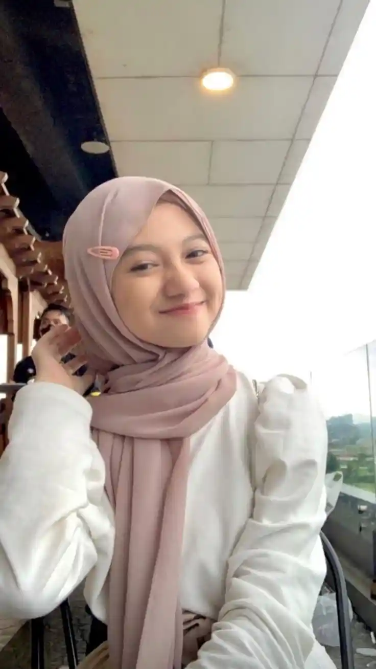 Muslim Girl Hijab Dp
