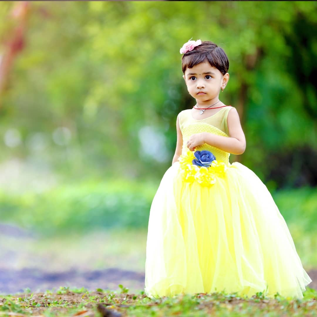 Simple Cute Baby Girl Dp