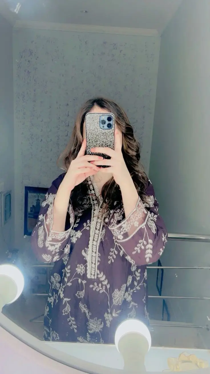 Stylish Attitude Picture for Girls