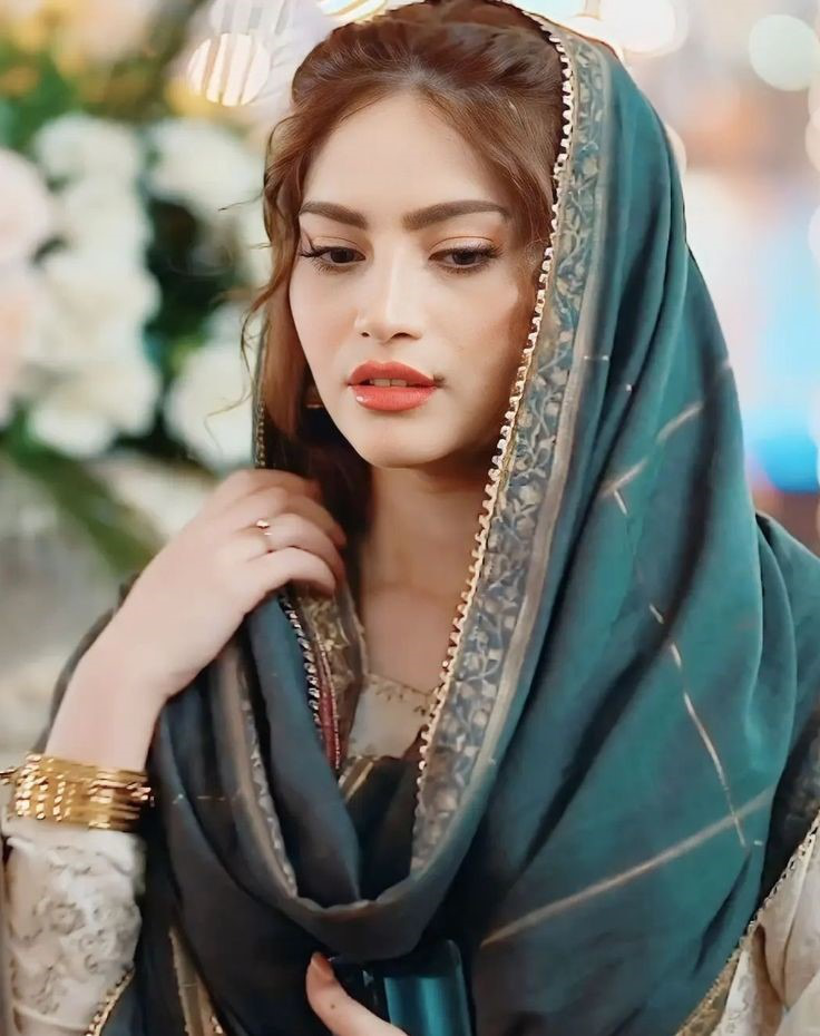 Stylish Hijab Pic Whatsapp