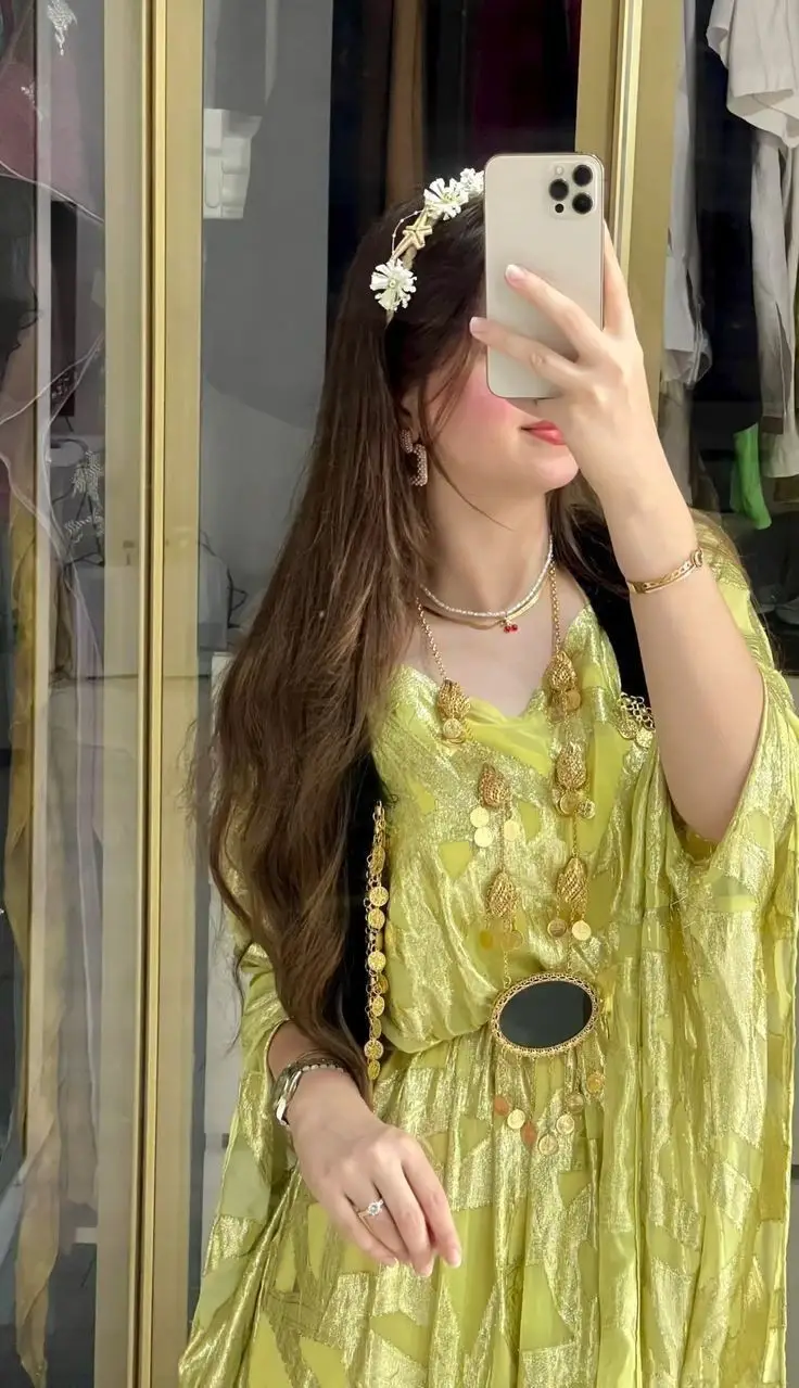 Unique Attitude Girls Dp