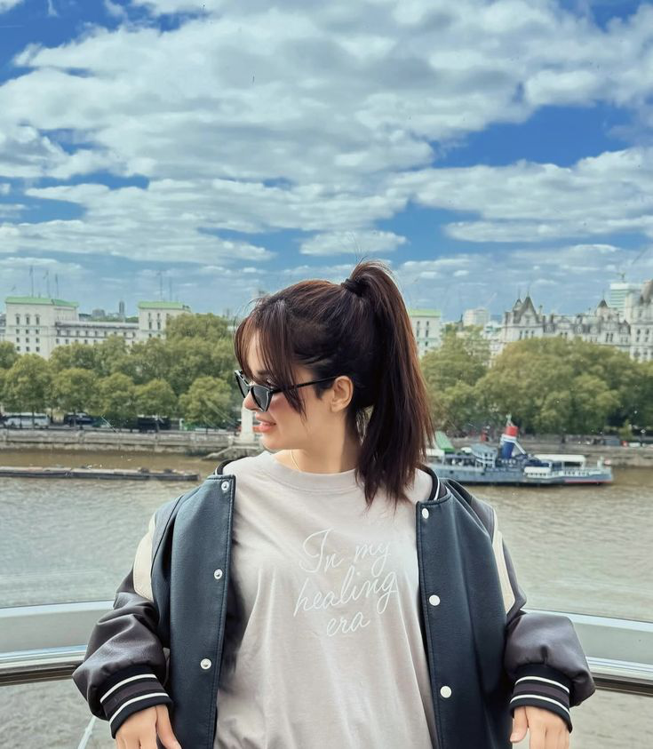 asthetic instagram dp for girls