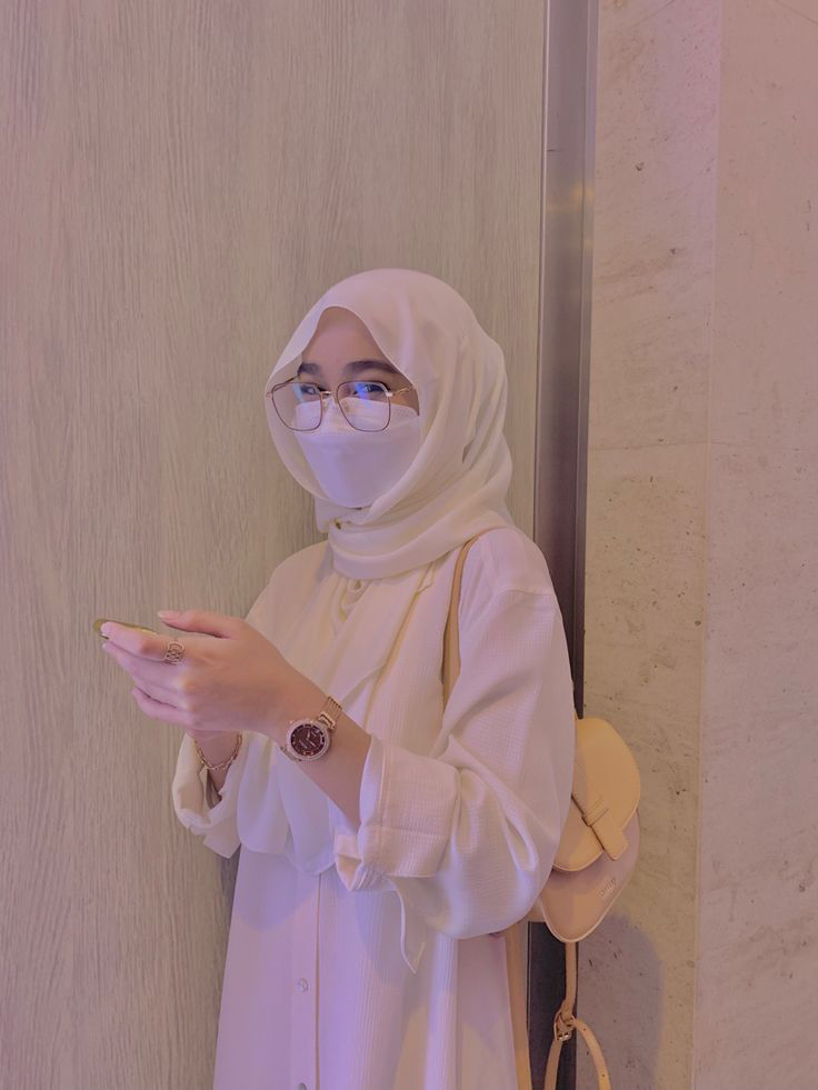 muslim girl with mask muslim girl with mask