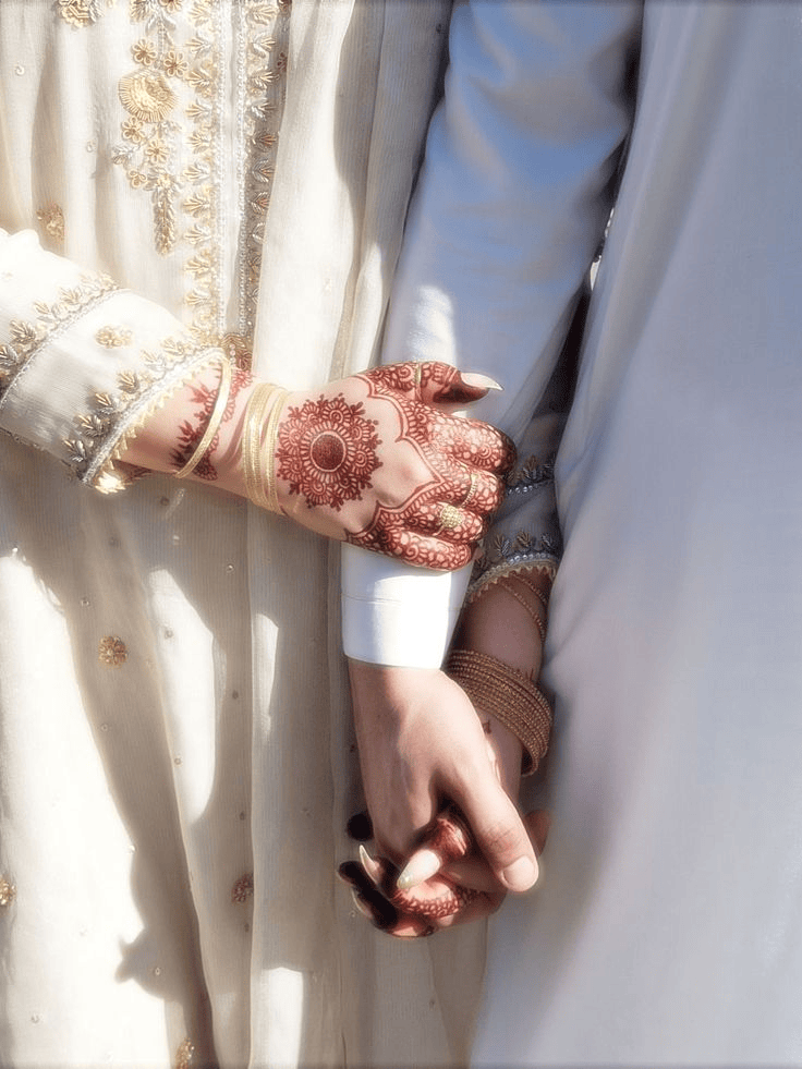Hand Couple DP