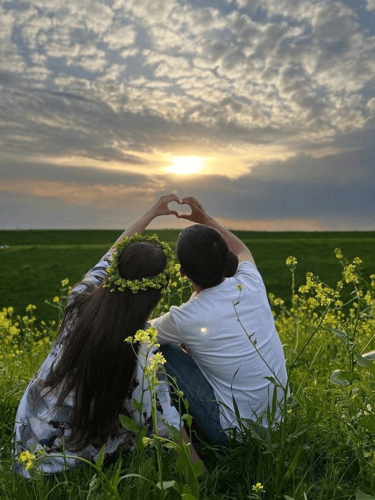 Couple Instagram DPs for Girls And Boys Couple Instagram DPs for Girls And Boys