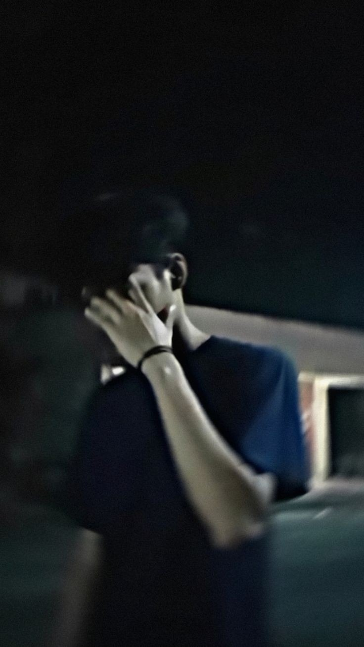 Mirror blur dp boy Mirror blur dp boy